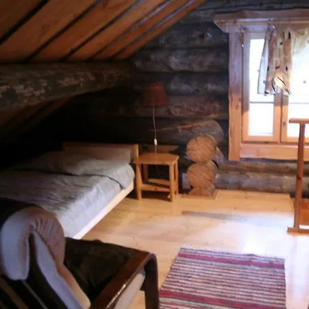 木屋 Kelola Keyritty